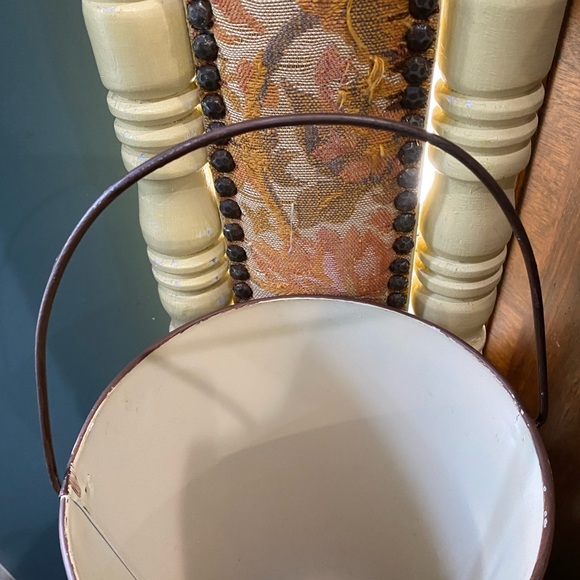 Set Of 2 Tin Bird Buckets - Picture 9 of 10